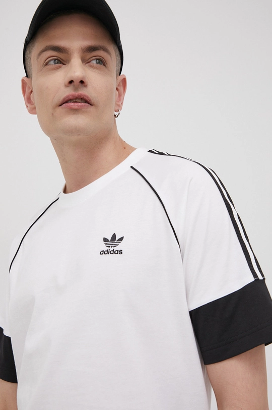 белый adidas Originals - Хлопковая футболка