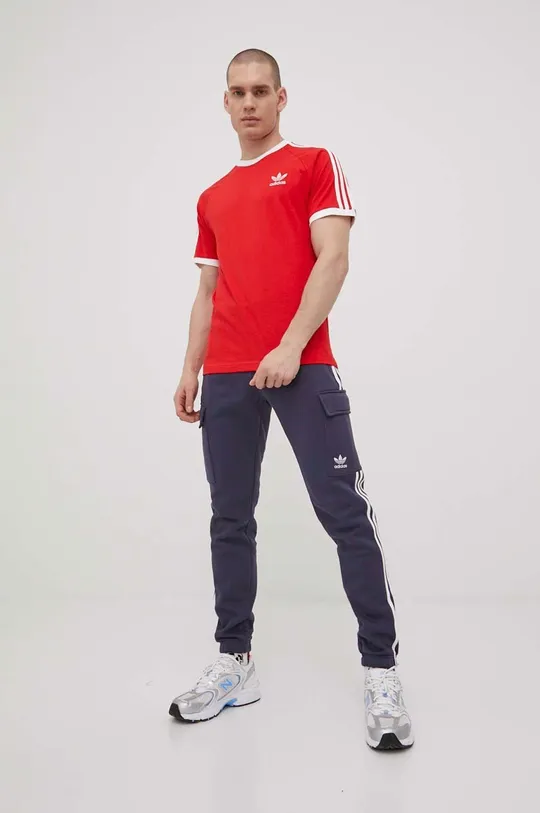 κόκκινο Βαμβακερό μπλουζάκι adidas Originals Adicolor Ανδρικά