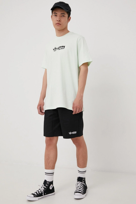 Βαμβακερό μπλουζάκι adidas Originals HT1655 πράσινο SS22