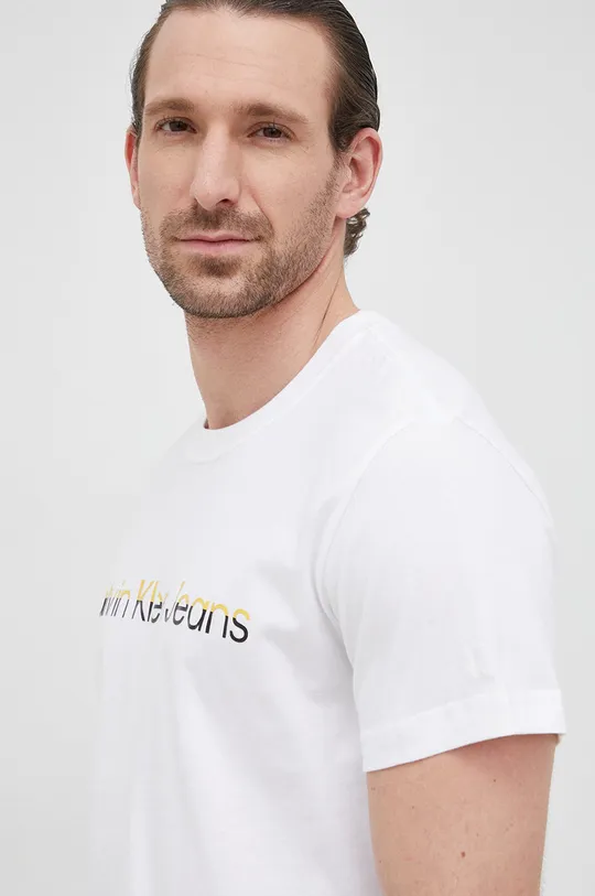 biały Calvin Klein Jeans t-shirt bawełniany J30J320194.PPYY