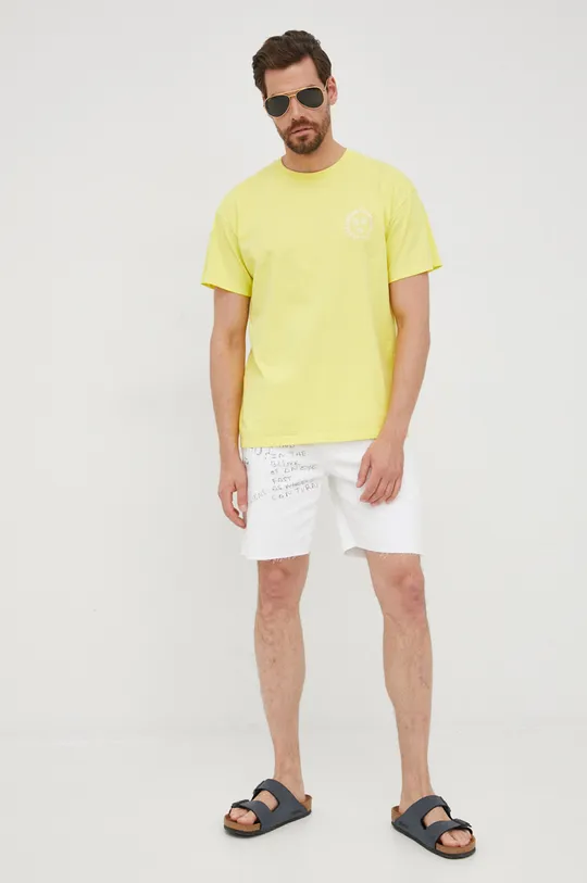 Desigual t-shirt bawełniany 22SMTK48 żółty