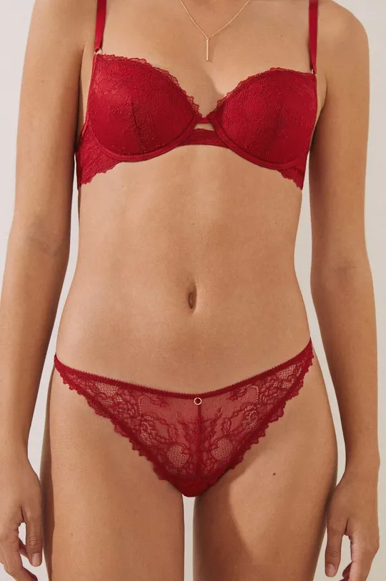 Women'secret brazyliany Red Caprice 81 % Poliamid, 19 % Elastan