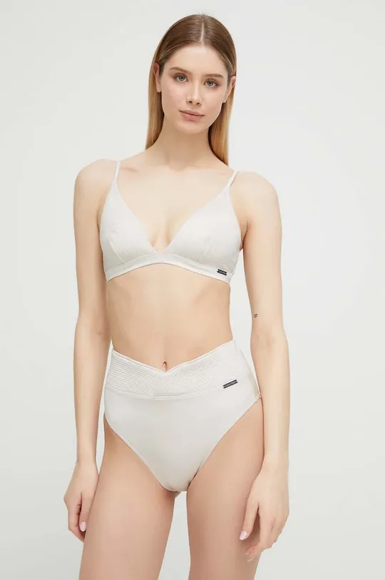 Calvin Klein bikini felső  Anyag 1: 82% poliamid, 18% elasztán Anyag 2: 92% poliészter, 8% elasztán