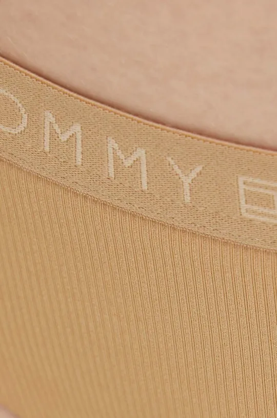 Tommy Hilfiger bikini alsó  Jelentős anyag: 86% poliészter, 14% elasztán Bélés: 90% poliészter, 10% elasztán
