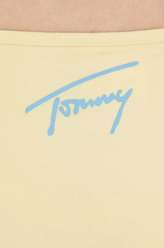 Tommy Jeans brazil bikini alsó  Jelentős anyag: 78% poliamid, 22% elasztán Talpbetét: 90% poliészter, 10% elasztán