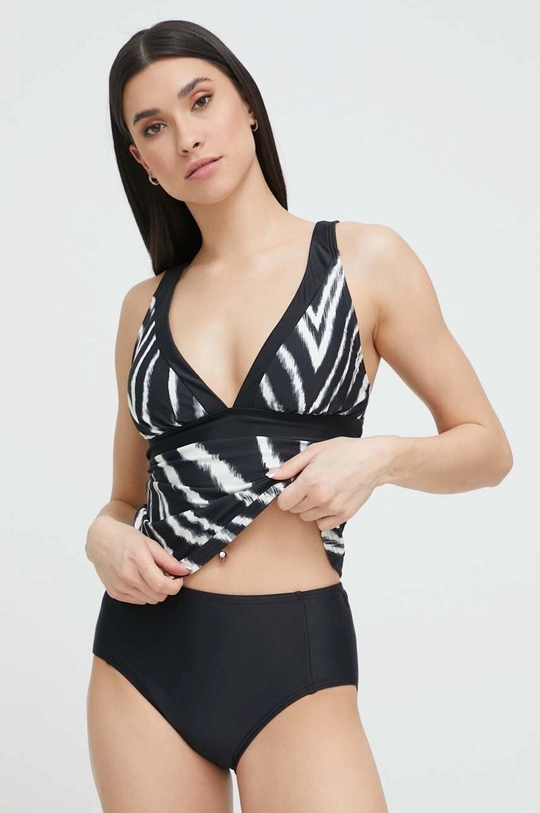 Kupaći top Dkny  Temeljni materijal: 82% Najlon, 18% Elastan Postava: 92% Poliester, 8% Elastan