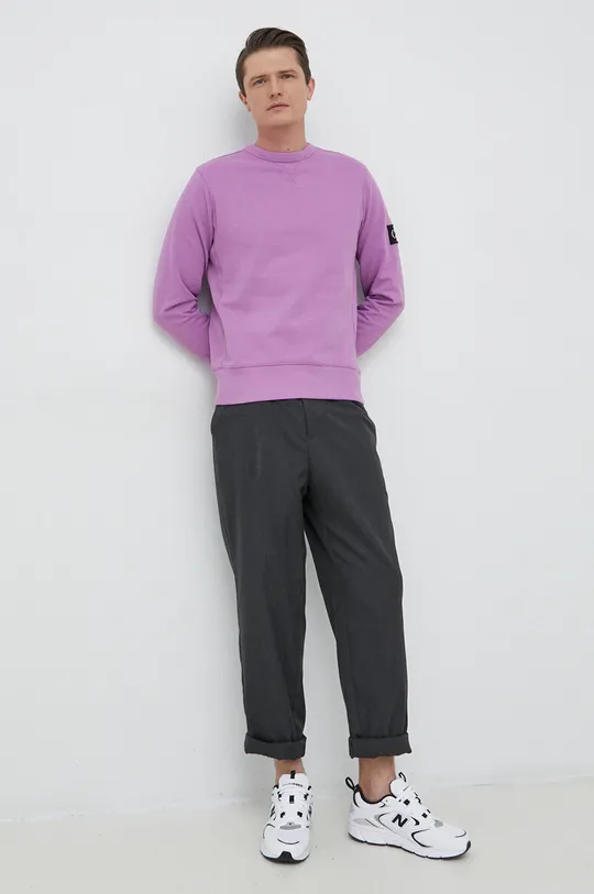 Bombažen pulover Calvin Klein Jeans vijolična