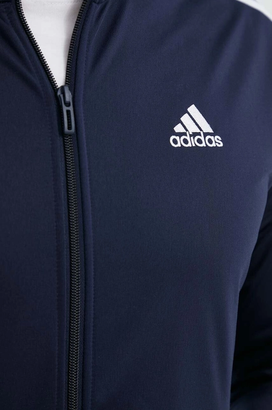 Спортивный костюм adidas