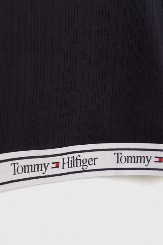 Dětské tričko s dlouhým rukávem Tommy Hilfiger  Hlavní materiál: 63% Polyester, 33% Viskóza, 4% Elastan Páska: 100% Polyester