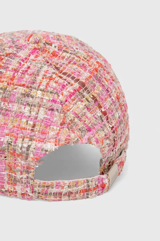 Guess czapka z daszkiem Materiał zasadniczy: 95 % Poliester, 2 % Włókno metaliczne, 2 % Bawełna, 1 % Rayon, Podszewka: 100 % Poliester