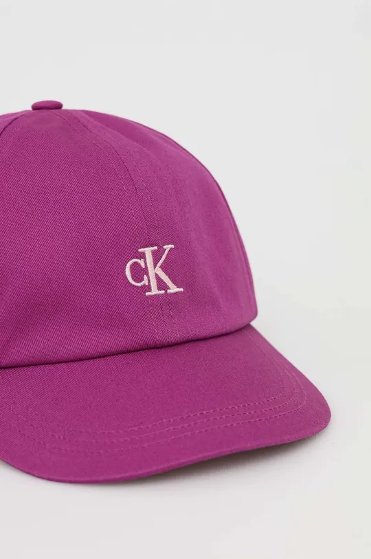 Calvin Klein Jeans czapka z daszkiem bawełniana dziecięca fioletowy