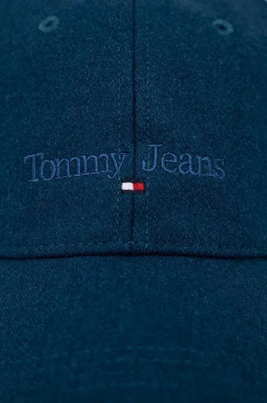 Καπάκι με μείγμα μαλλί Tommy Jeans  Υλικό 1: 59% Πολυεστέρας, 41% Μαλλί Υλικό 2: 100% Πολυεστέρας Υλικό 3: 100% Βαμβάκι
