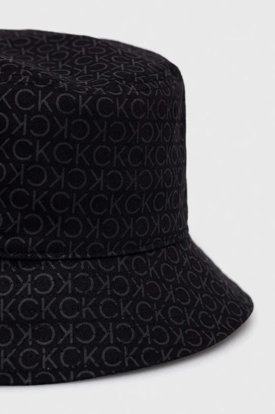 Bombažni klobuk Calvin Klein črna