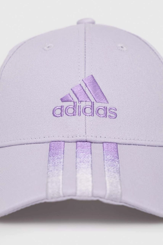 Кепка adidas фиолетовой