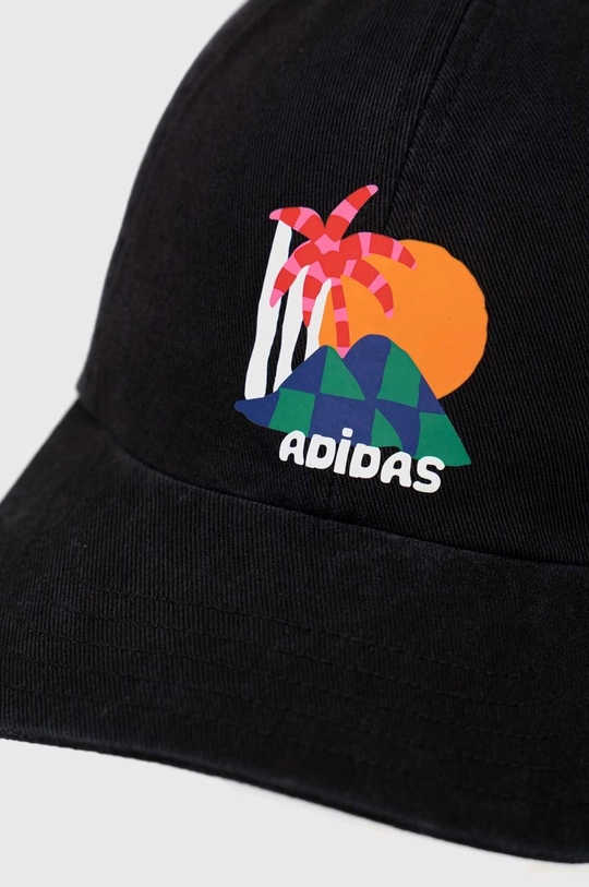 Šiltovka adidas FARM  Základná látka: 100 % Bavlna Lepiaca páska: 100 % Recyklovaný polyester