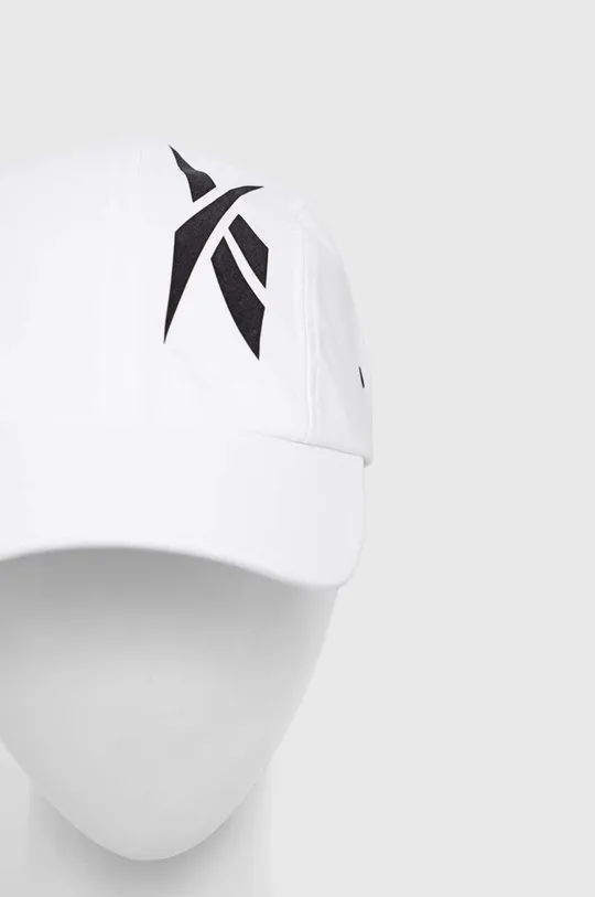 Reebok czapka z daszkiem Tech Style biały