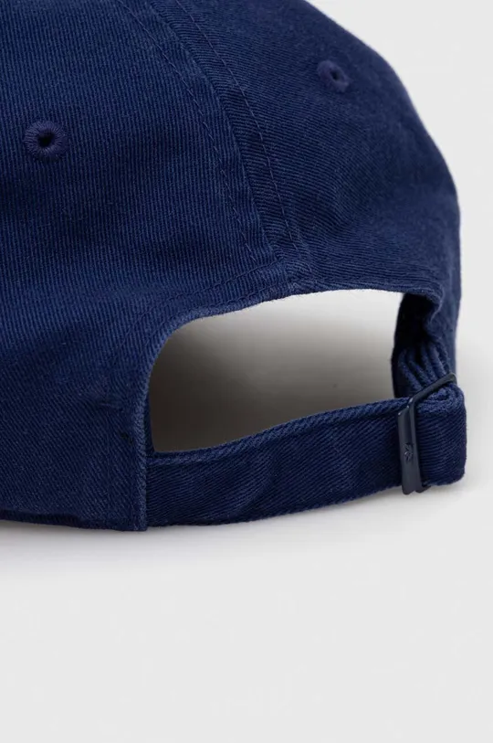 Bombažna bejzbolska kapa adidas Originals modra