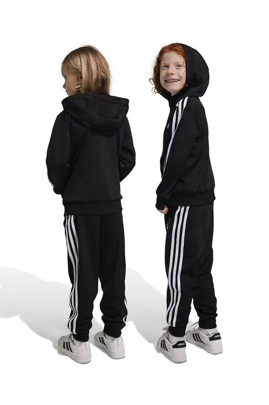 Детский спортивный костюм adidas