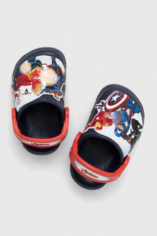 tmavomodrá Detské šľapky Crocs AVENGERS PATCH CLOG