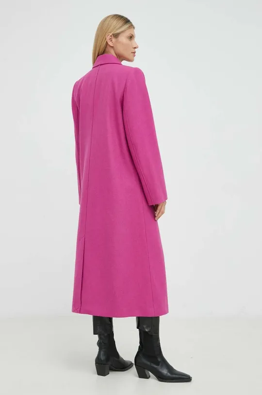 Шерстяное пальто Gestuz Основной материал: 60% Шерсть, 40% Вискоза Подкладка: 100% Полиэстер