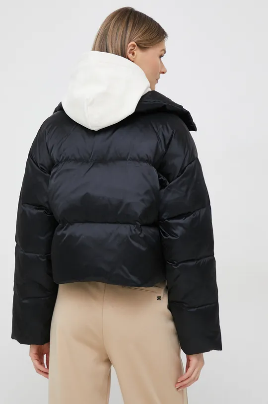 Пуховая куртка Calvin Klein  Основной материал: 100% Полиамид Подкладка: 100% Полиэстер Наполнитель: 70% Пух, 30% Перья
