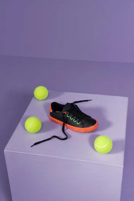 Παιδικά αθλητικά παπούτσια Reima  Πάνω μέρος: Συνθετικό ύφασμα, Υφαντικό υλικό Εσωτερικό: Υφαντικό υλικό Σόλα: Συνθετικό ύφασμα