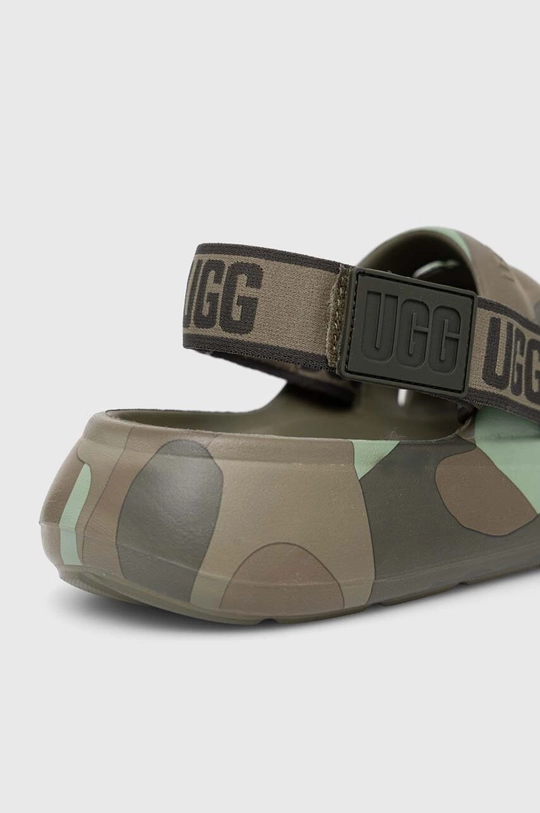 Παντόφλες UGG Sport Yeah Camopop  Πάνω μέρος: Συνθετικό ύφασμα, Υφαντικό υλικό Εσωτερικό: Συνθετικό ύφασμα Σόλα: Συνθετικό ύφασμα