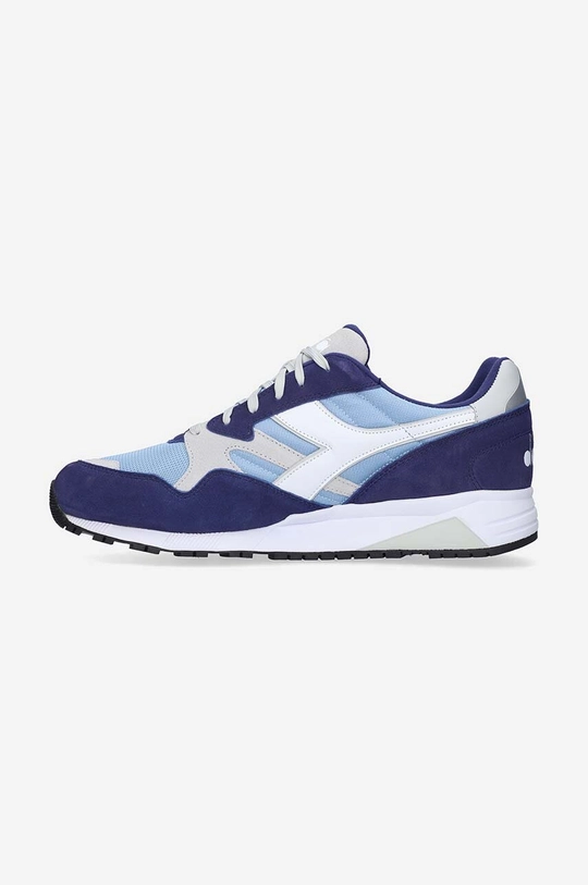 Diadora sneakers N902  Gamba: Material textil, Piele intoarsa Interiorul: Material sintetic, Material textil Talpa: Material sintetic