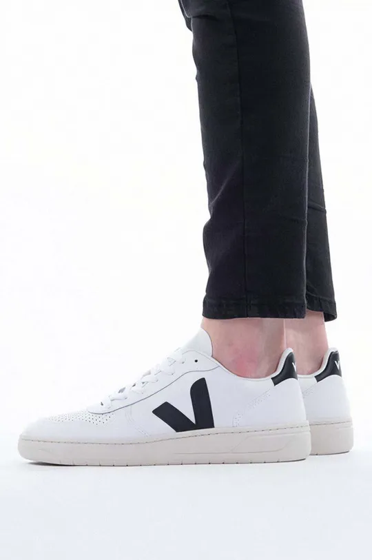 Kožené sneakers boty Veja V-10 bílá