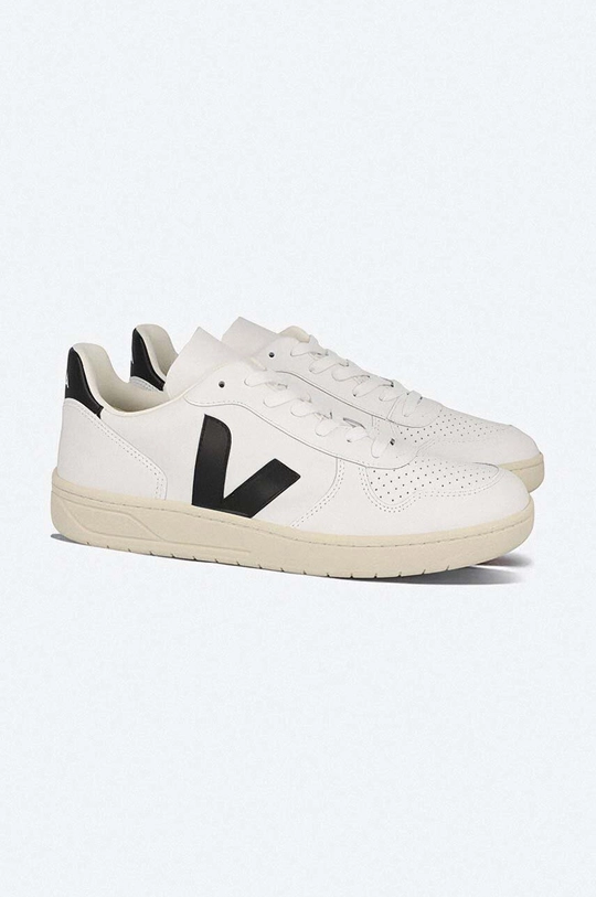 Veja leather sneakers V-10