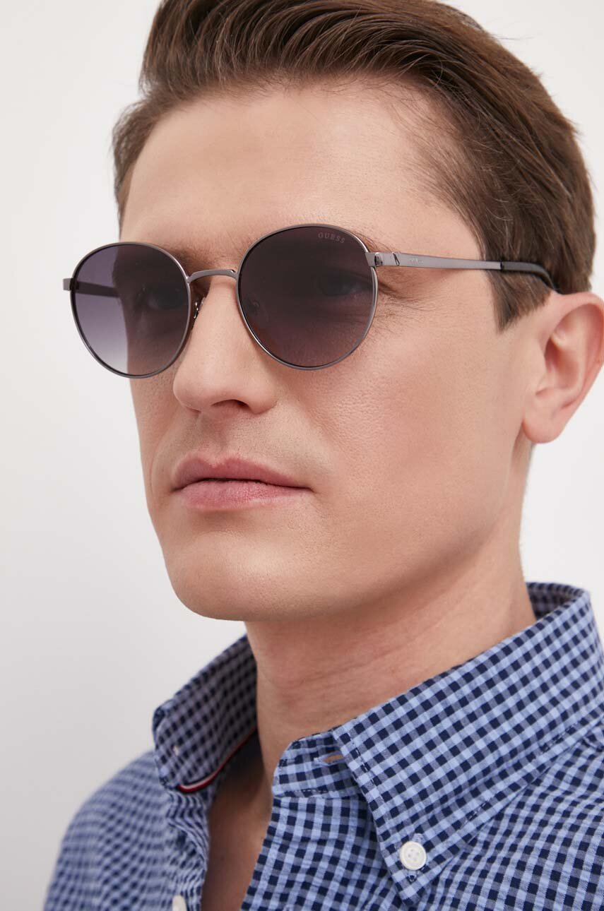 Сонцезахисні окуляри Guess колір сірий | ANSWEAR.ua