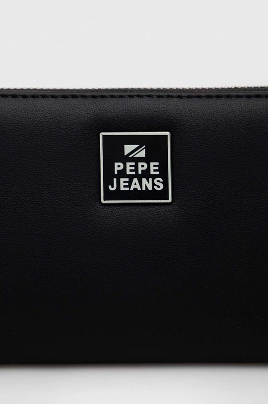 Πορτοφόλι Pepe Jeans  Κύριο υλικό: 100% PU - πολυουρεθάνη Φόδρα: 100% Πολυεστέρας