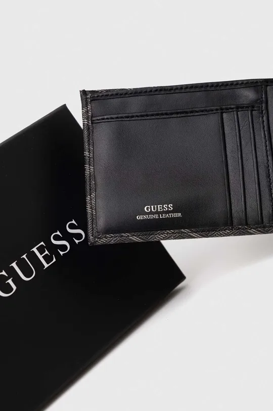 Peňaženka Guess  Základná látka: 100 % Polyuretán Vnútro: 100 % Koža Podšívka: 100 % Polyester