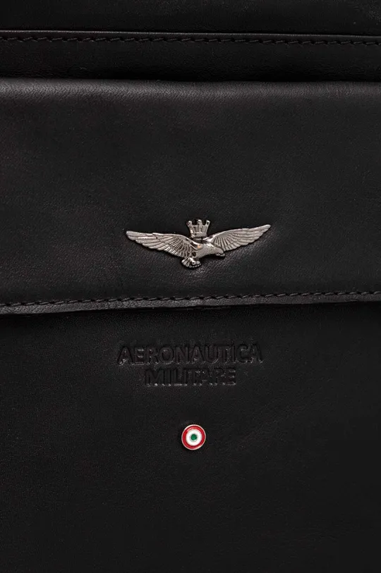 Kožený ruksak Aeronautica Militare  Základná látka: 100 % Prírodná koža Podšívka: 100 % Polyester