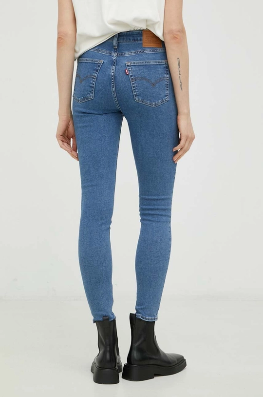 Traperice Levi's 721  85% Pamuk, 7% Lyocell, 6% Elastomultiester, 2% Elastan