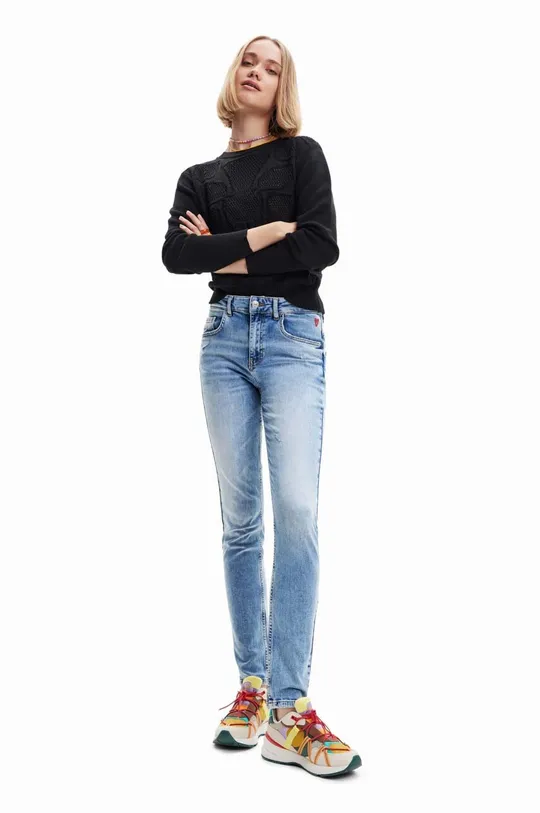 Desigual jeansy 89 % Bawełna, 10 % Poliester, 1 % Elastan