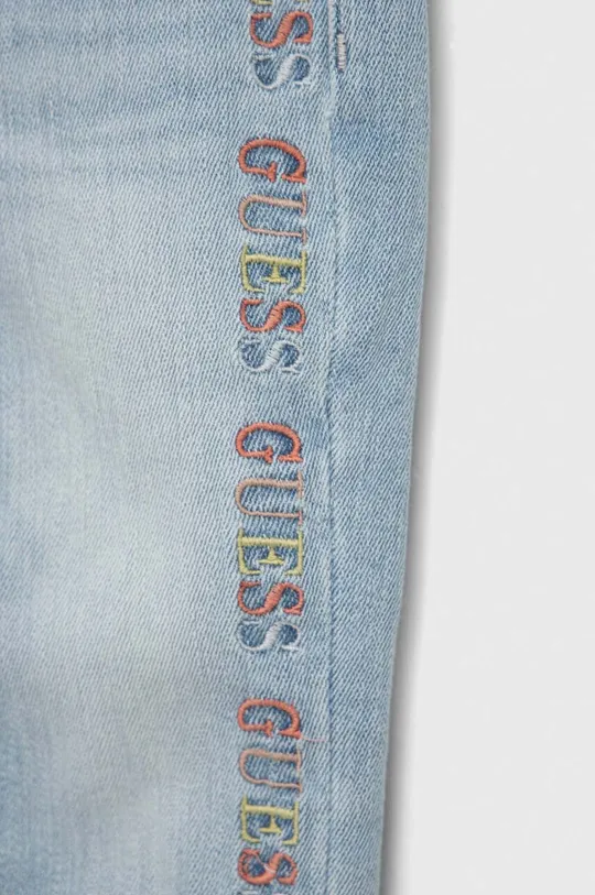 Guess jeansy dziecięce Materiał zasadniczy: 94 % Bawełna, 4 % Poliester, 2 % Elastan, Inne materiały: 70 % Poliester, 30 % Bawełna