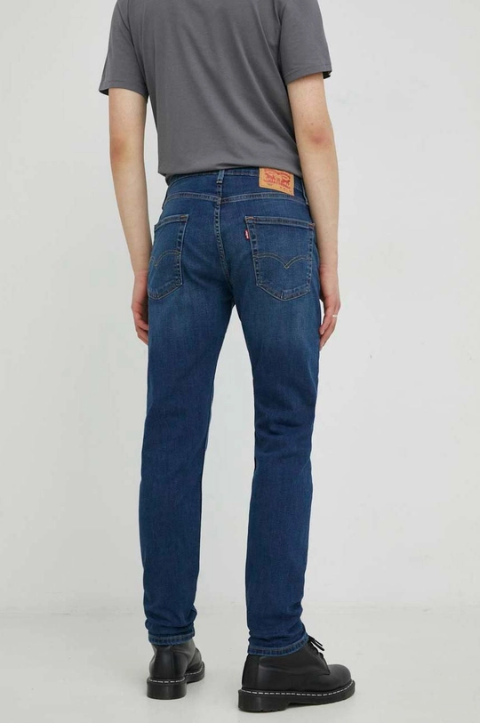 Rifle Levi's 502  82 % Bavlna, 17 % Polyester, 1 % Elastan