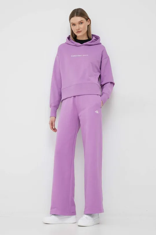Bombažen spodnji del trenirke Calvin Klein Jeans vijolična