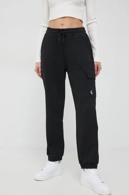 czarny Calvin Klein Jeans spodnie dresowe bawełniane Damski