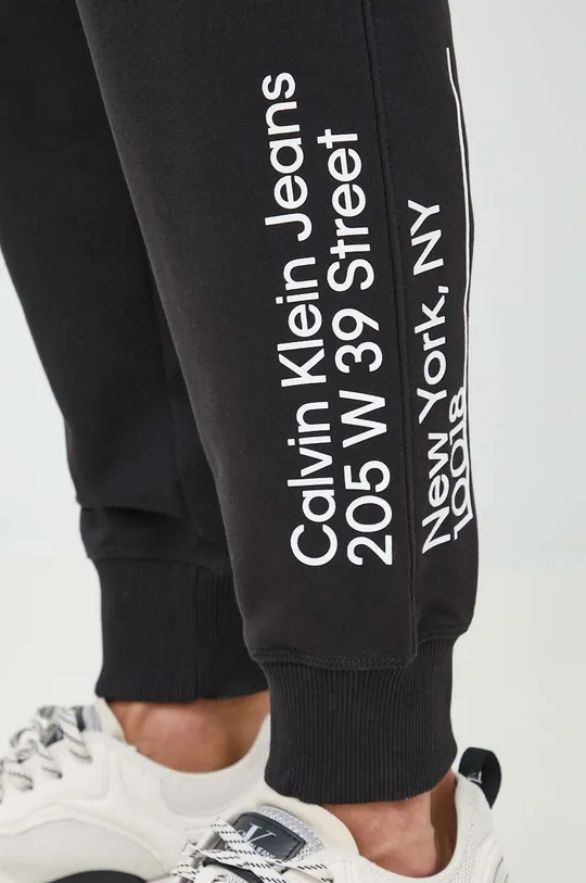 črna Spodnji del trenirke Calvin Klein Jeans