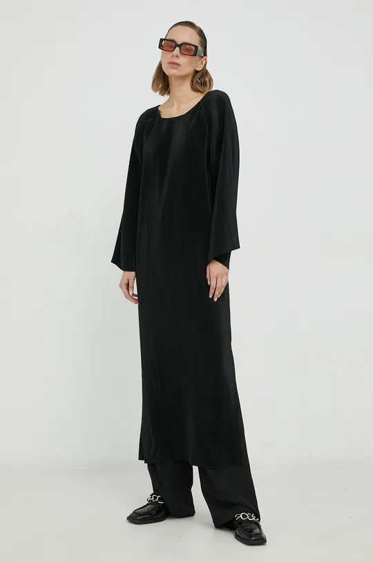 Šaty By Malene Birger Viella  50 % Polyester, 50 % Recyklovaný polyester