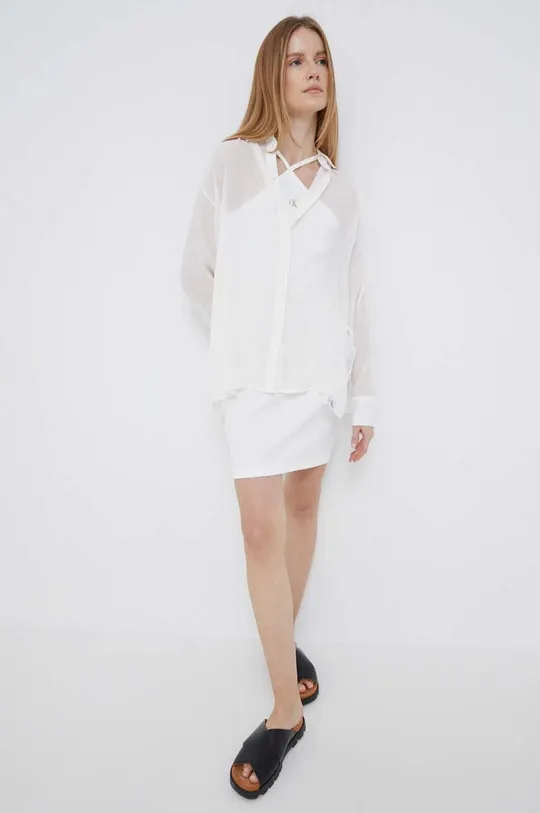 Calvin Klein Jeans sukienka bawełniana biały