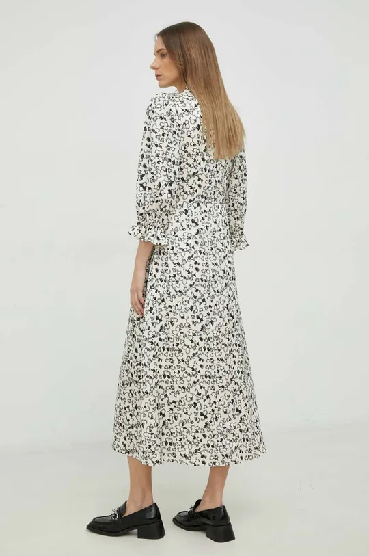 Šaty Bruuns Bazaar Acacia Clarena  Základná látka: 100 % Recyklovaný polyester Podšívka: 100 % Viskóza