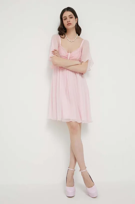 Blugirl Blumarine sukienka z domieszką jedwabiu różowy