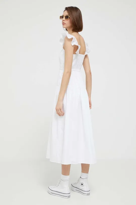 Φόρεμα Abercrombie & Fitch  Κύριο υλικό: 60% Βαμβάκι, 40% Πολυεστέρας Φόδρα: 100% Βαμβάκι Προσθήκη: 72% Πολυεστέρας, 28% Σπαντέξ