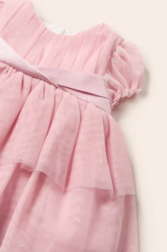 Παιδικό φόρεμα Mayoral Newborn  Υλικό 1: 60% Βαμβάκι, 39% Πολυεστέρας, 1% Μεταλλικές ίνες Υλικό 2: 100% Βαμβάκι