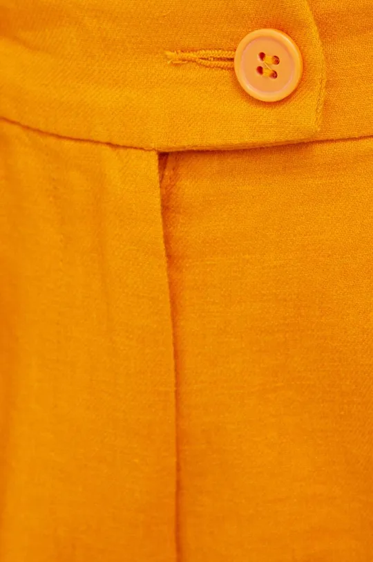 πορτοκαλί Σορτς από λινό Sisley
