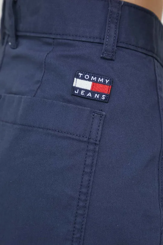 tmavomodrá Šortky Tommy Jeans