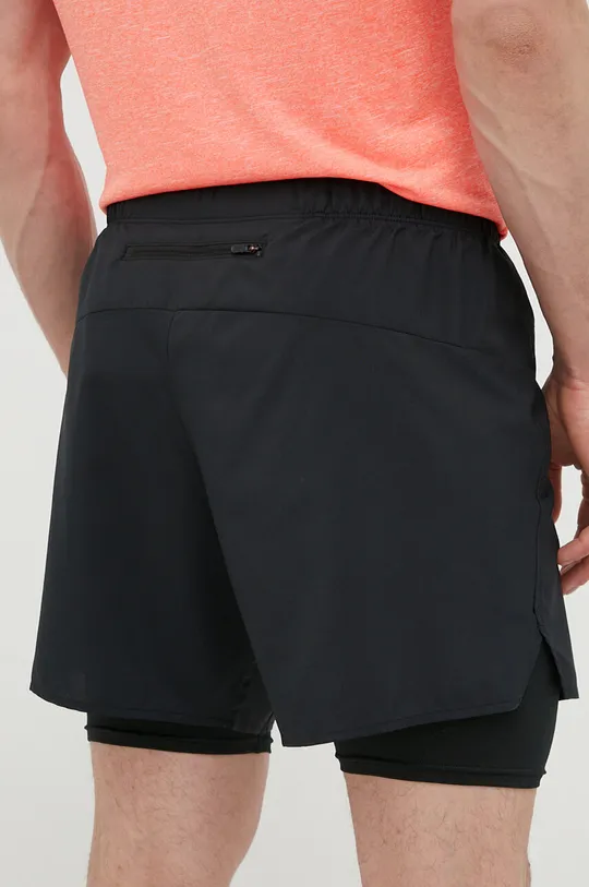 Kratke hlače za tek Mizuno Core  Glavni material: 100 % Poliester Podloga: 92 % Poliester, 8 % Elastan